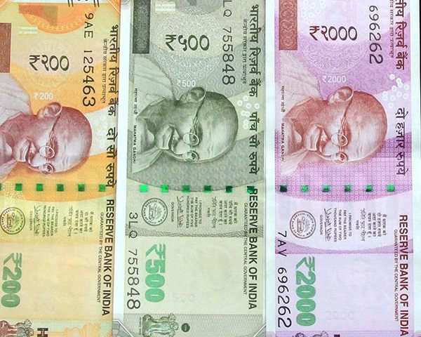 Traders Worried Over Nepal Banning Indian Currency Notes Of Above Rs 100 - 